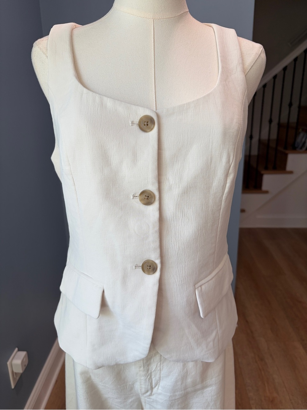 A New Day Ivory Button Front Vest Top Size Small Minimalist Tailored Waistcoat